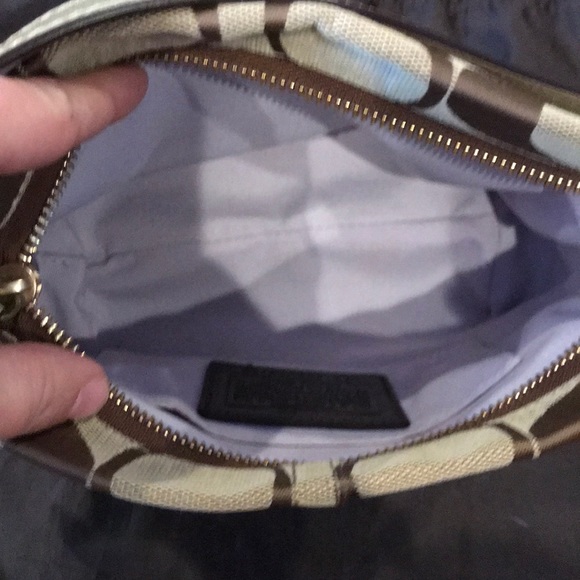 Coach mini bag. Used once. Comes with duster. - Picture 4 of 7